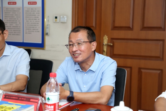 上海交通大學高級金融學院副院長潘杰一行蒞臨社科賽斯暨中國MBA教育網