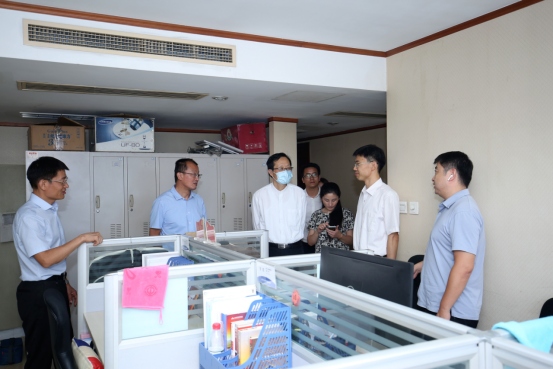 上海交通大學高級金融學院副院長潘杰一行蒞臨社科賽斯暨中國MBA教育網