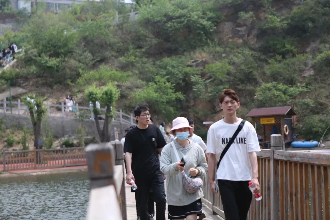 立足當“夏”，覓清涼 